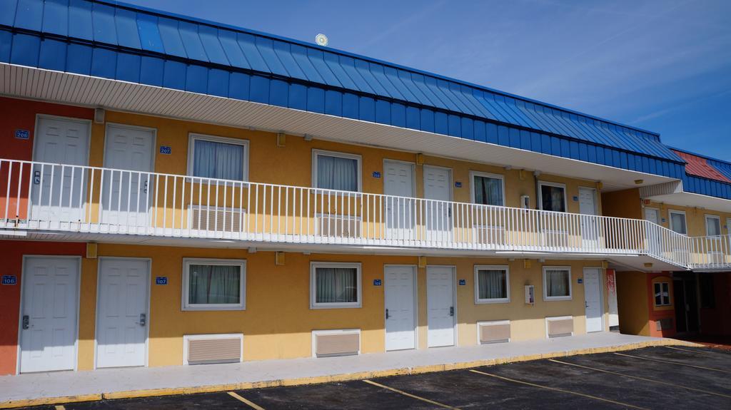 Royale Inn 堪萨斯城 外观 照片